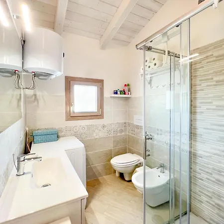 Semesterbostad La Residenza Del Mare Limpiddu