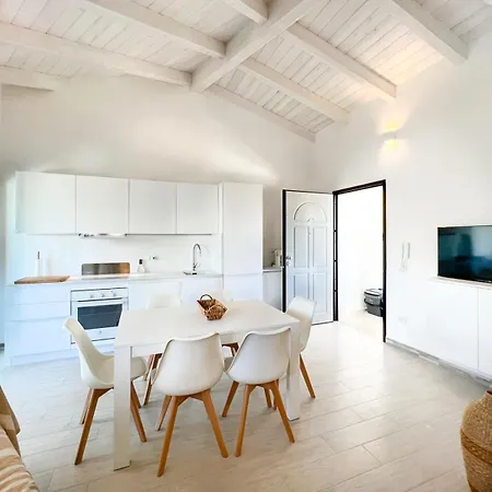 Semesterbostad La Residenza Del Mare Limpiddu